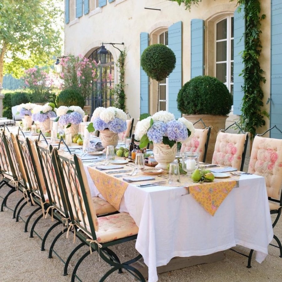 Сервировка в стиле Прованс