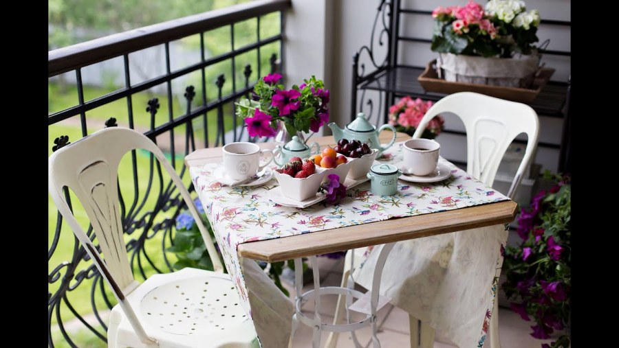 Летний стол