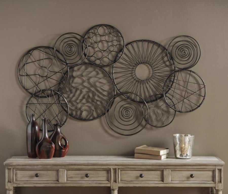 Настенный декор из дерева