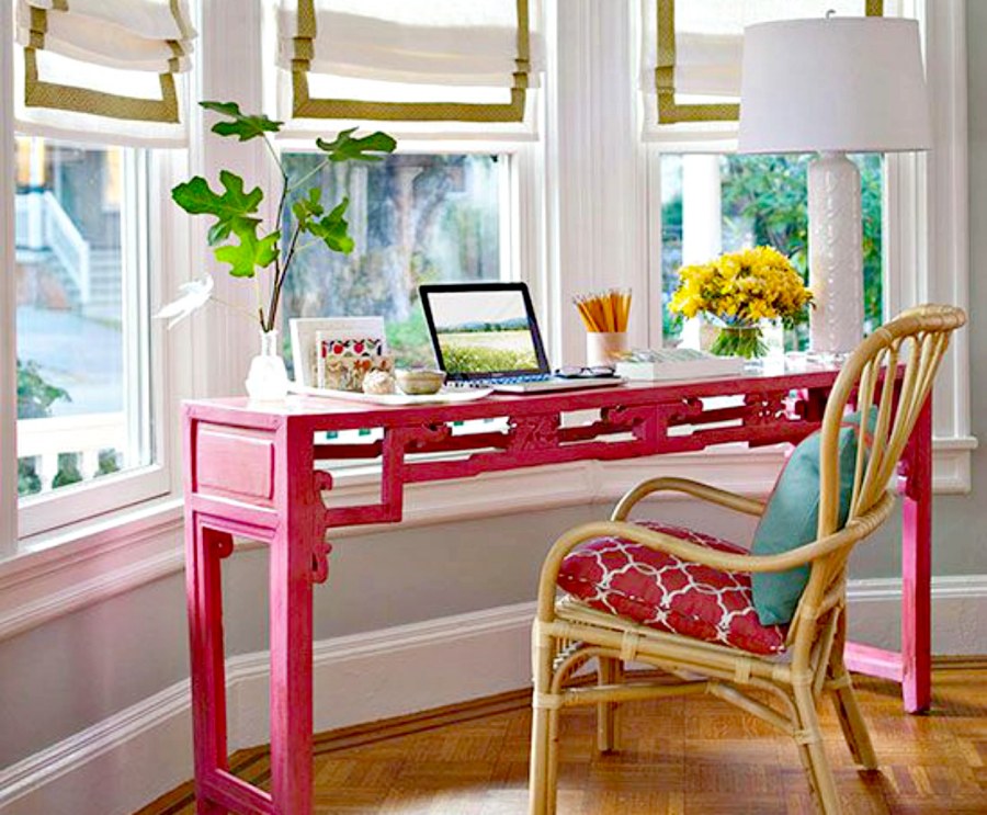 Рабочее место в эркере