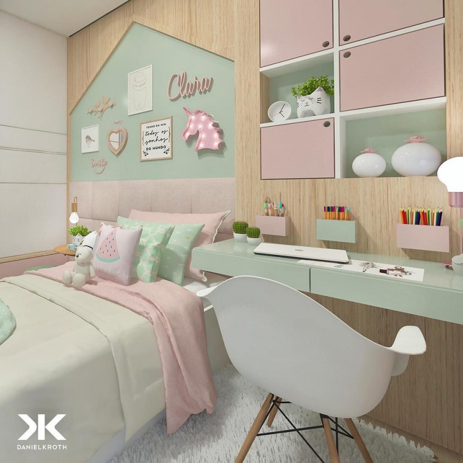 Детская комната в мятно розовых тонах