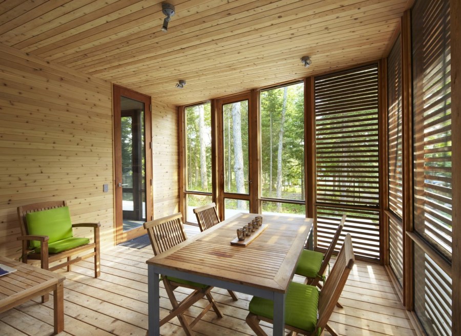 Отделка веранды деревом