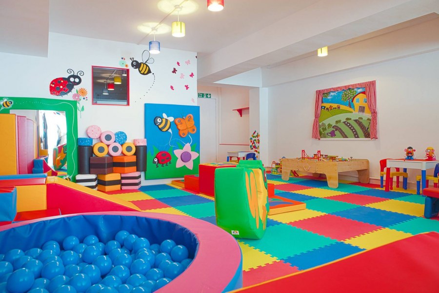 Игровая зона в детской комнате