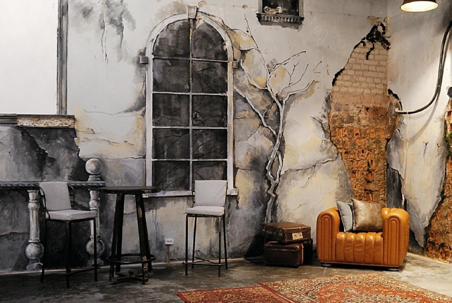 Состаренные стены в интерьере