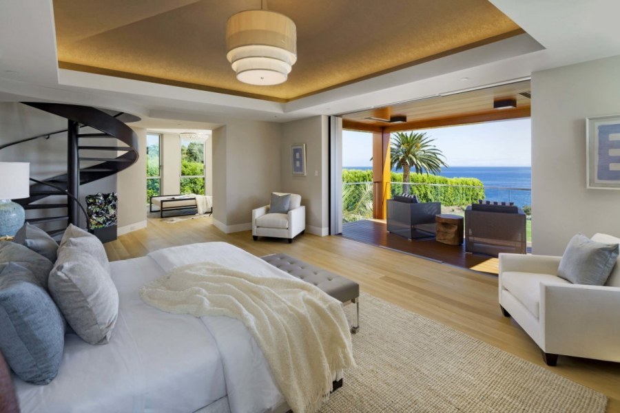 Умный дом комната