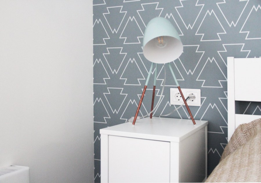 Кухня в скандинавском стиле с барной стойкой