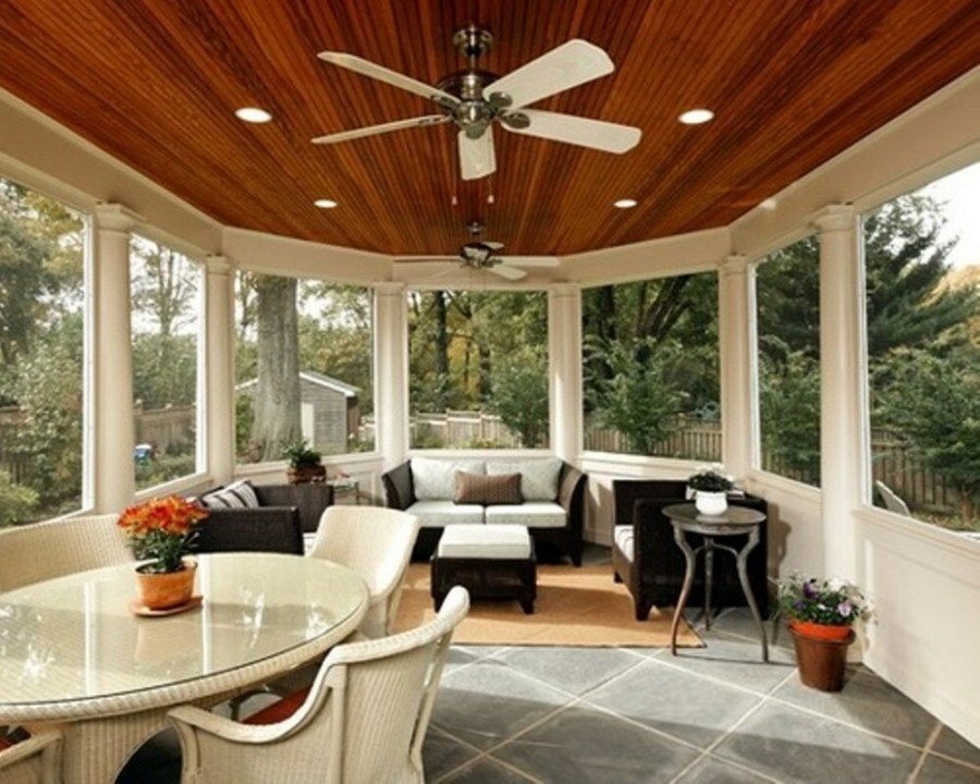 Интерьер закрытой веранды