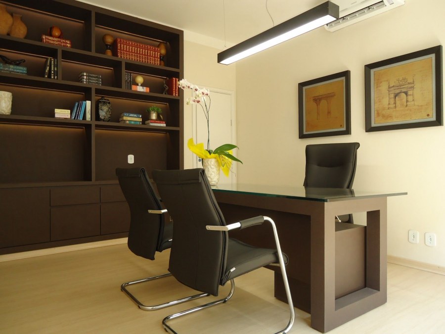 Стильный кабинет адвоката