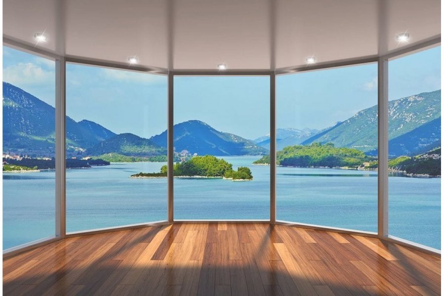 Панорамный вид из окна на море