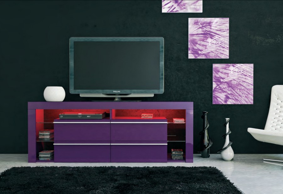 Тумбочки под телевизор в ярких тонах