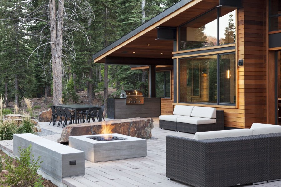 Зона барбекю в современном стиле