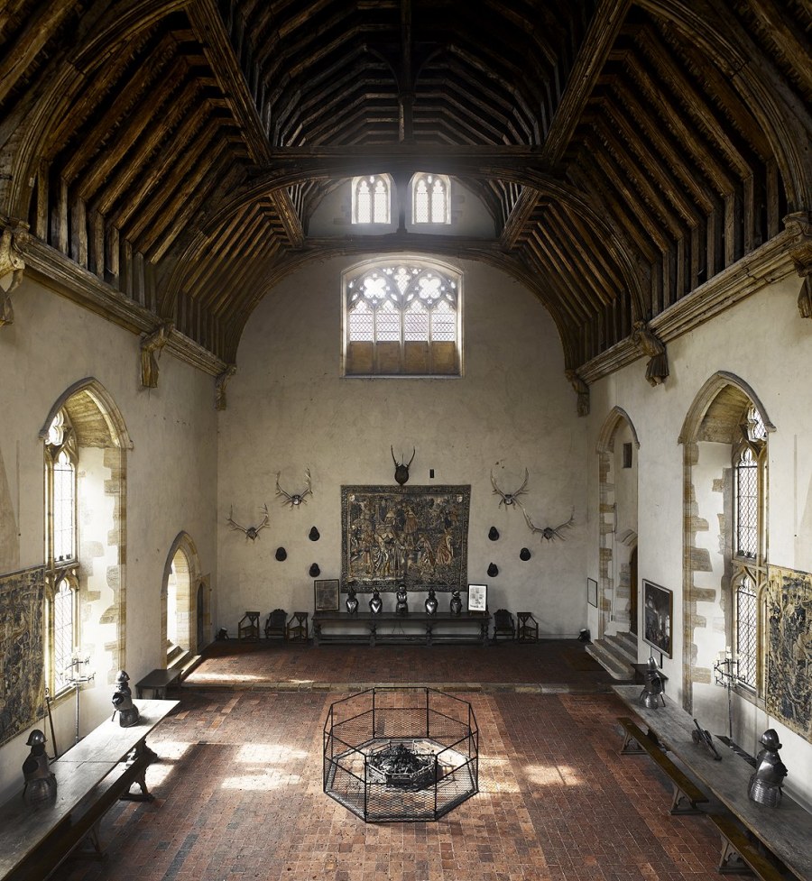 Замок Пенсхерст Плейс в Кенте интерьер