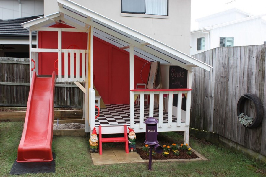 Детские домики на участке