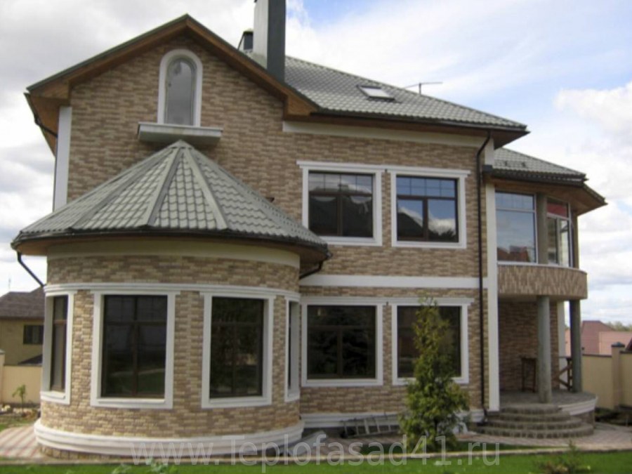 Двухэтажный коттедж