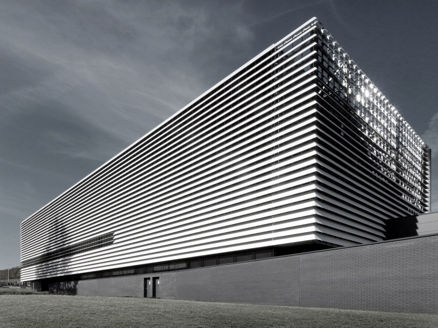 Остекленные фасады зданий