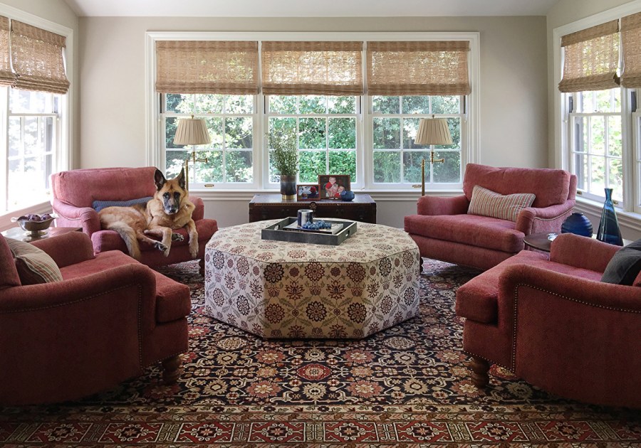 Гостиная с ковром