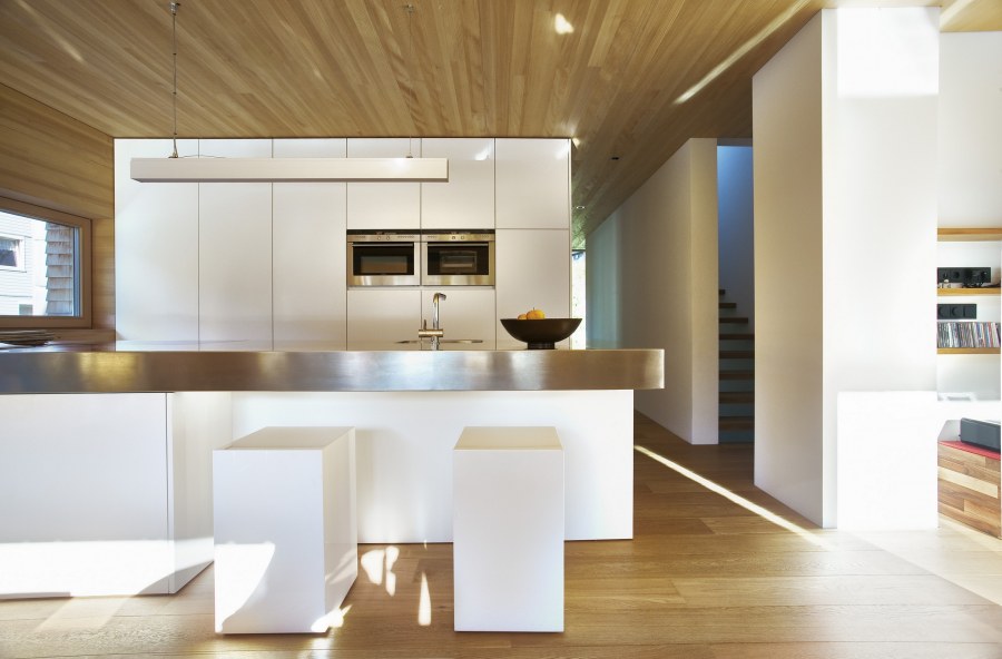 Деревянные панели в гостиной