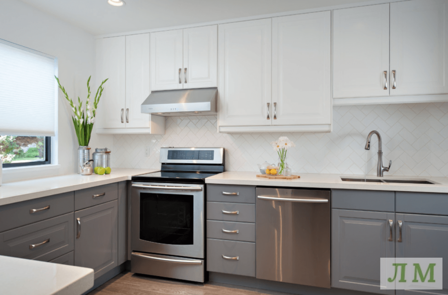 Серая мебель на кухне