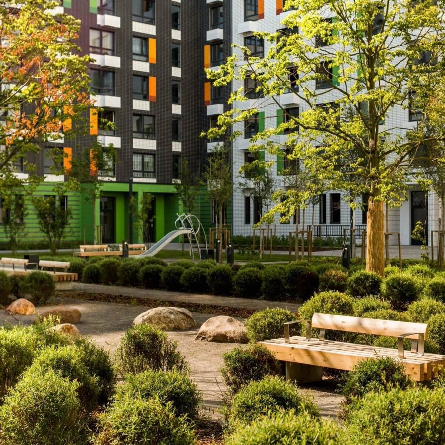 Пик Москва двор парк