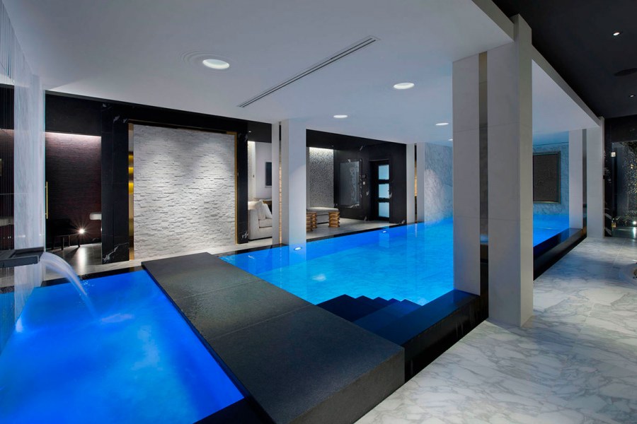 Стильный бассейн
