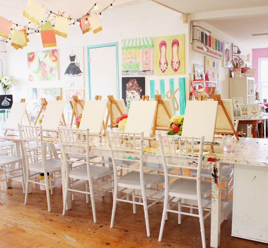 Современный кабинет изо