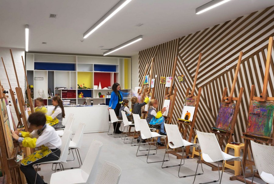 Новопечерская школа Киев интерьер