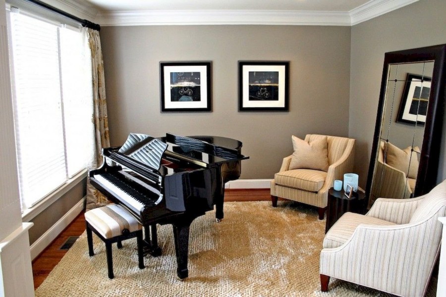 Гостиная с пианино