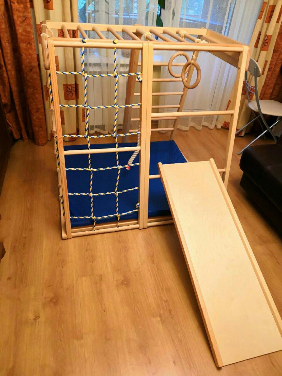 Самодельная детская стенка