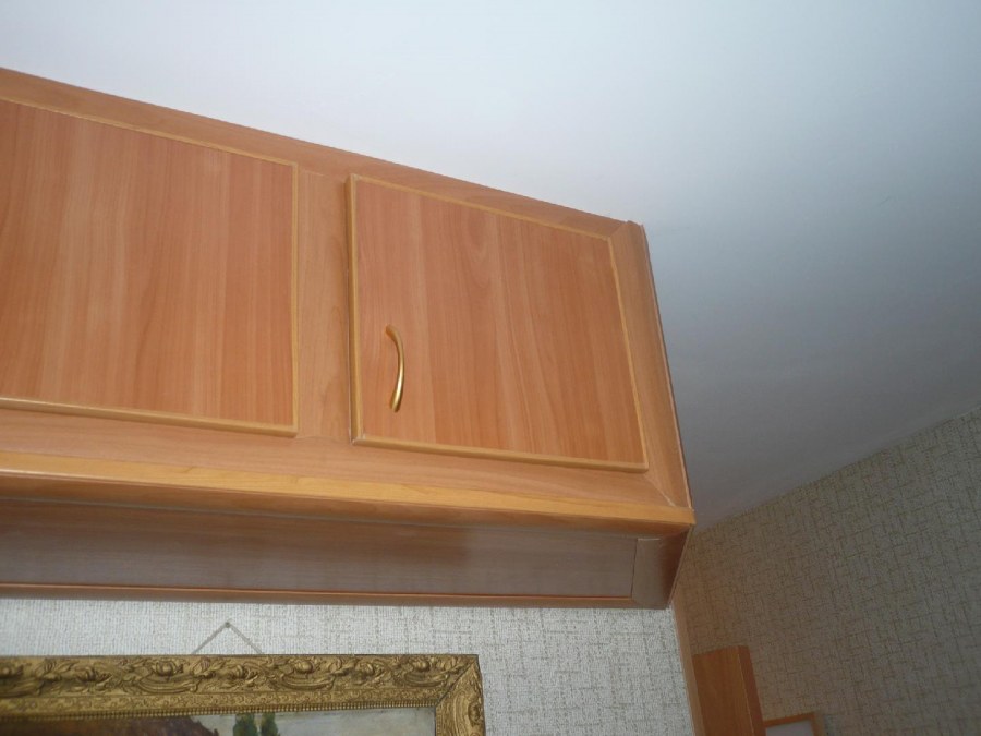 Выдвижная Антресоль с опускающимися ящиками