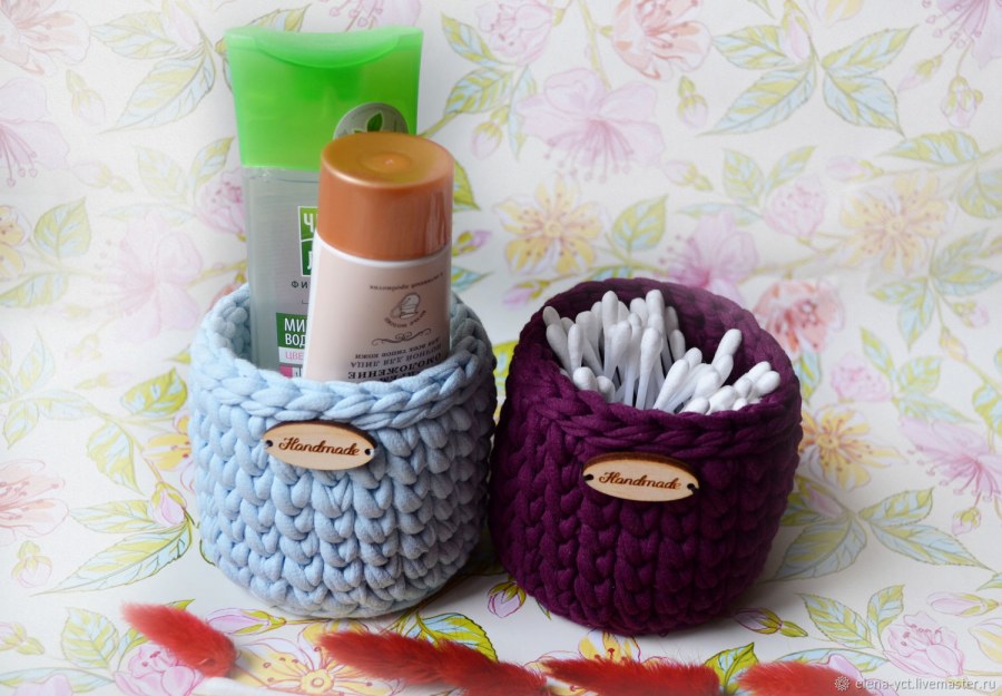 Декор вязаных корзинок