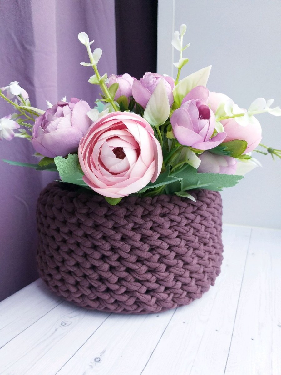 Вязаные подвесные корзины