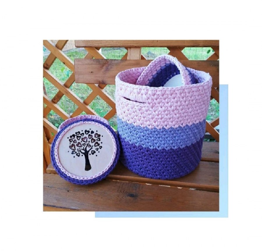 Новогодние корзинки из трикотажной пряжи