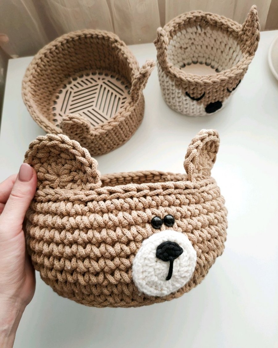 Вязаные корзинки в интерьере
