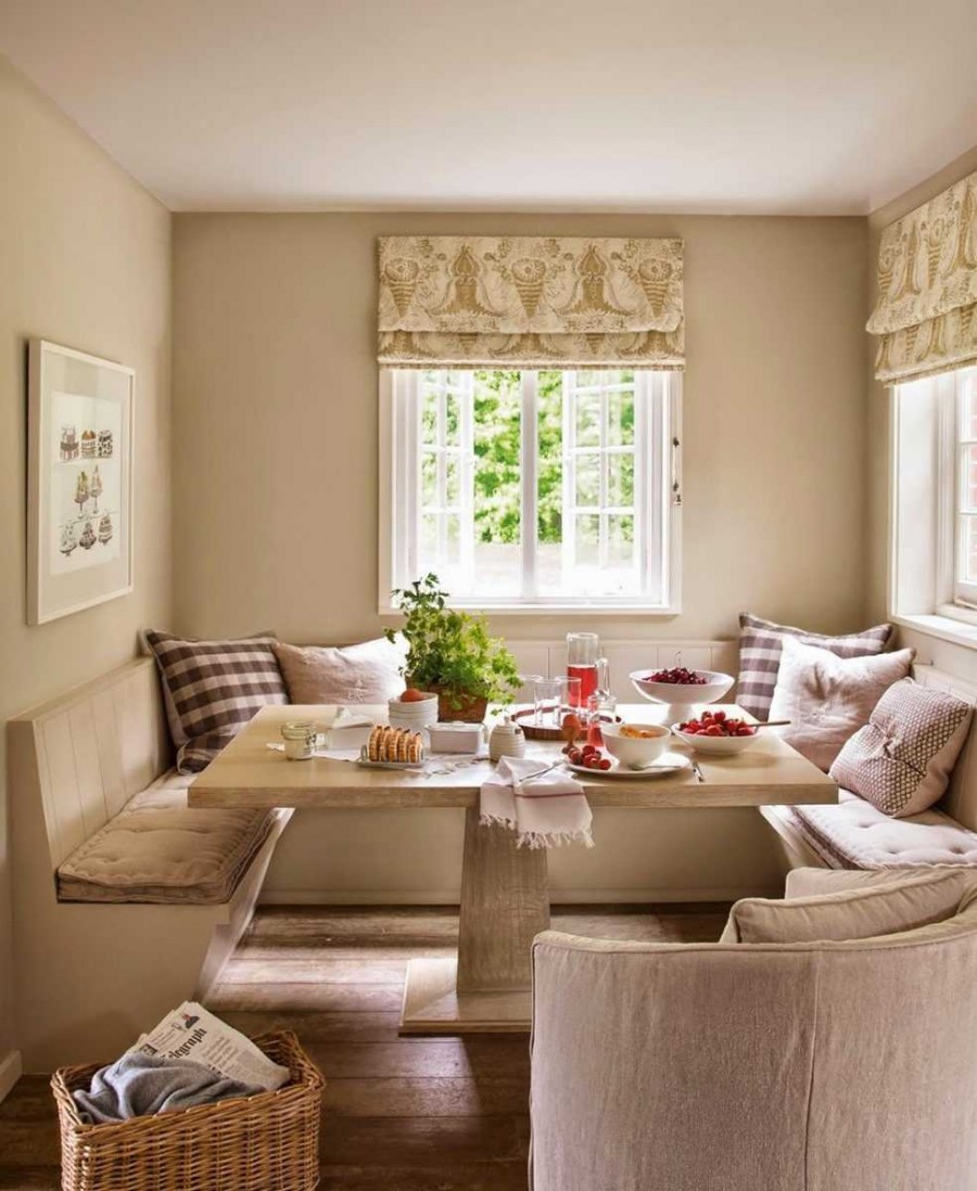 Римские шторы в гостиной