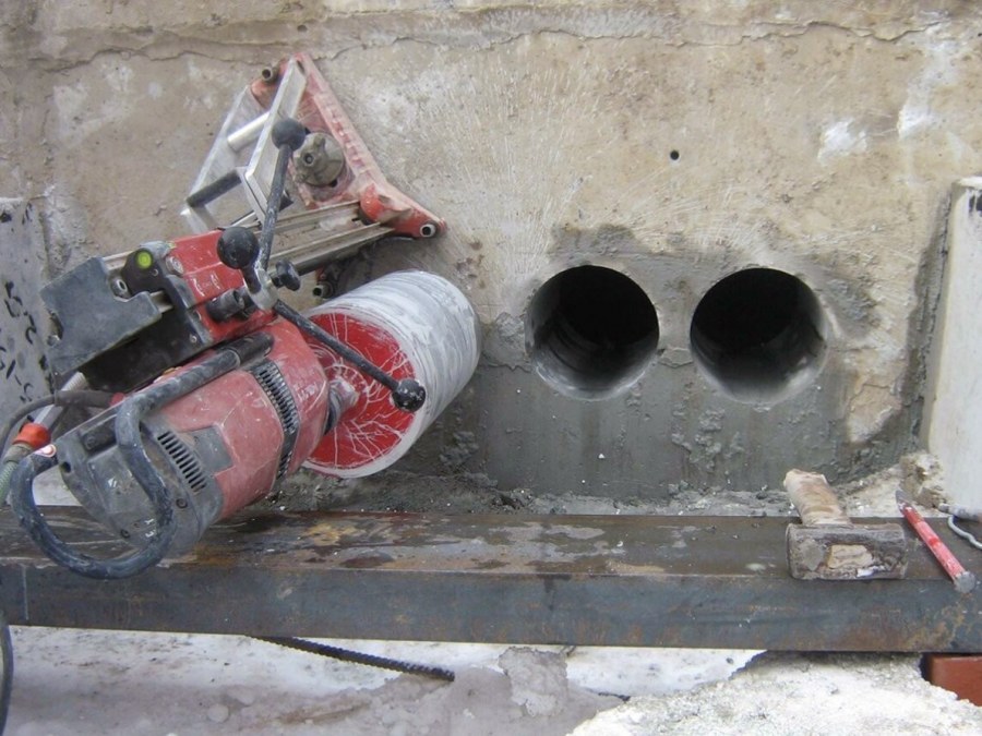 Алмазная резка подпорных стен