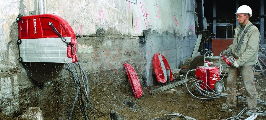 Алмазное бурение фундамента