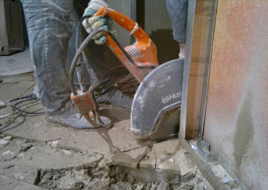 Резка проема алмазной коронкой