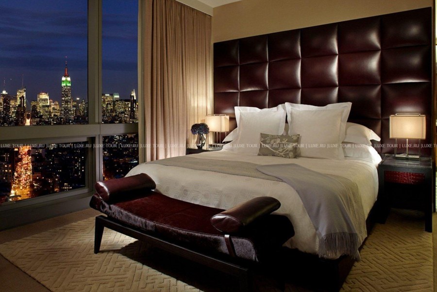 1) Отель «Trump Soho» в Нью-Йорке