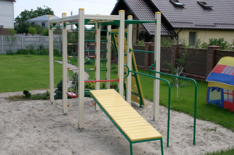 Спортивная площадка для дачи