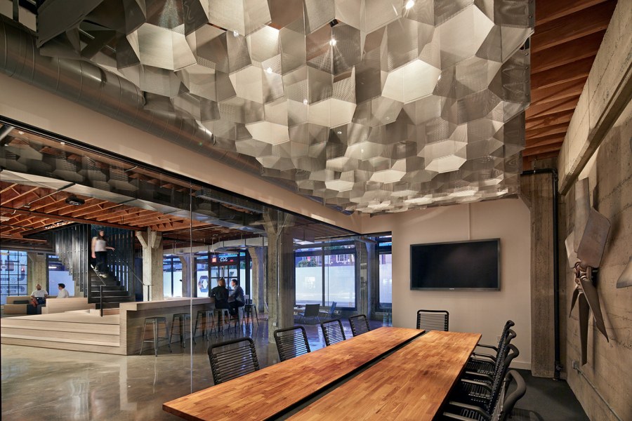 Креативный потолок