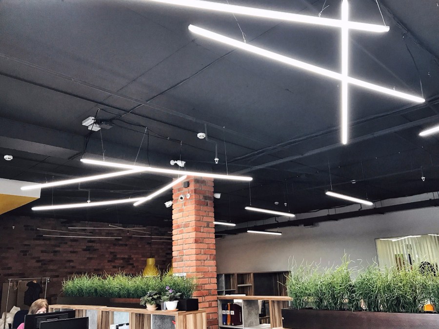Освещение в офисе
