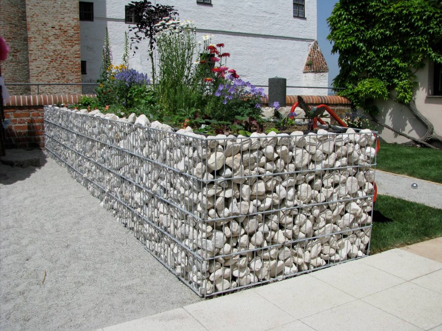 Коробчатые габионы в ландшафте