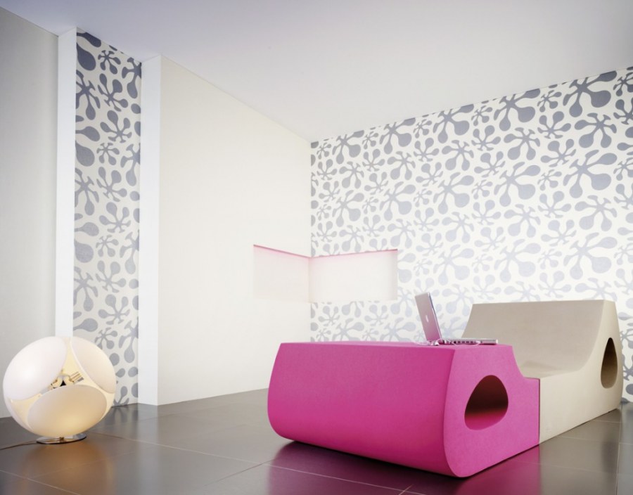 Креативная поклейка обоев