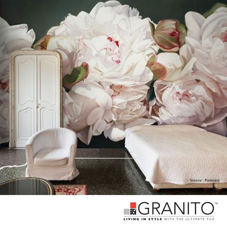 Обои с пионами для спальни