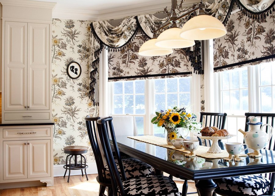 Интерьер кухонного окна