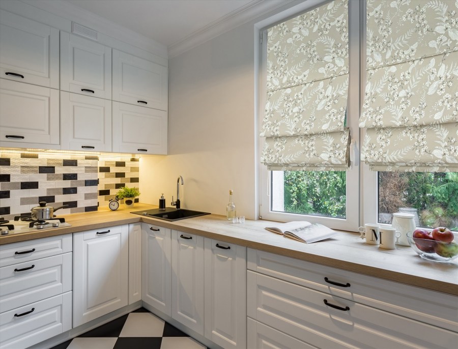 Aura Home римские шторы