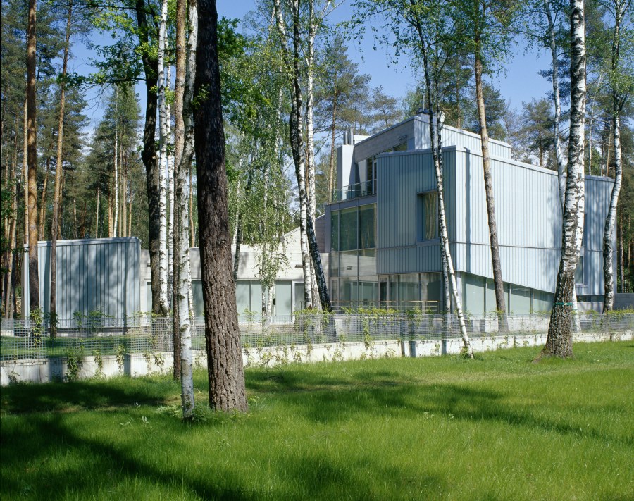 Меганом вилла роза