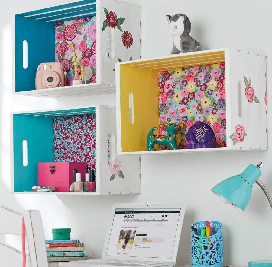 Интересные полочки в детскую комнату