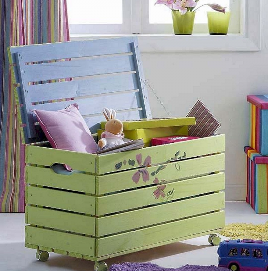 Деревянные ящики для детской