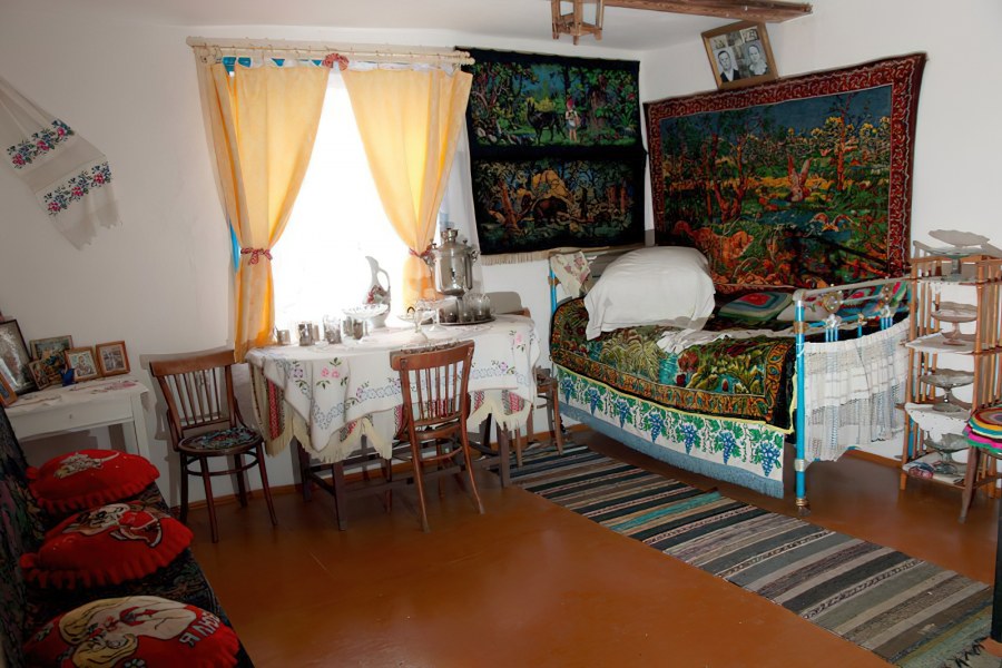 Бабушкина хата, село Прогресс